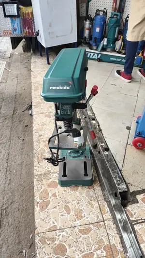 Meakida Drill Press