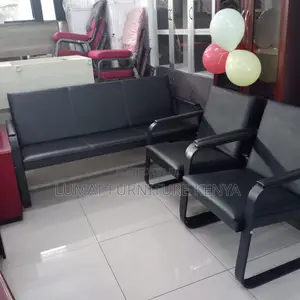 Minimalist And Professional Design Waiting Sofa