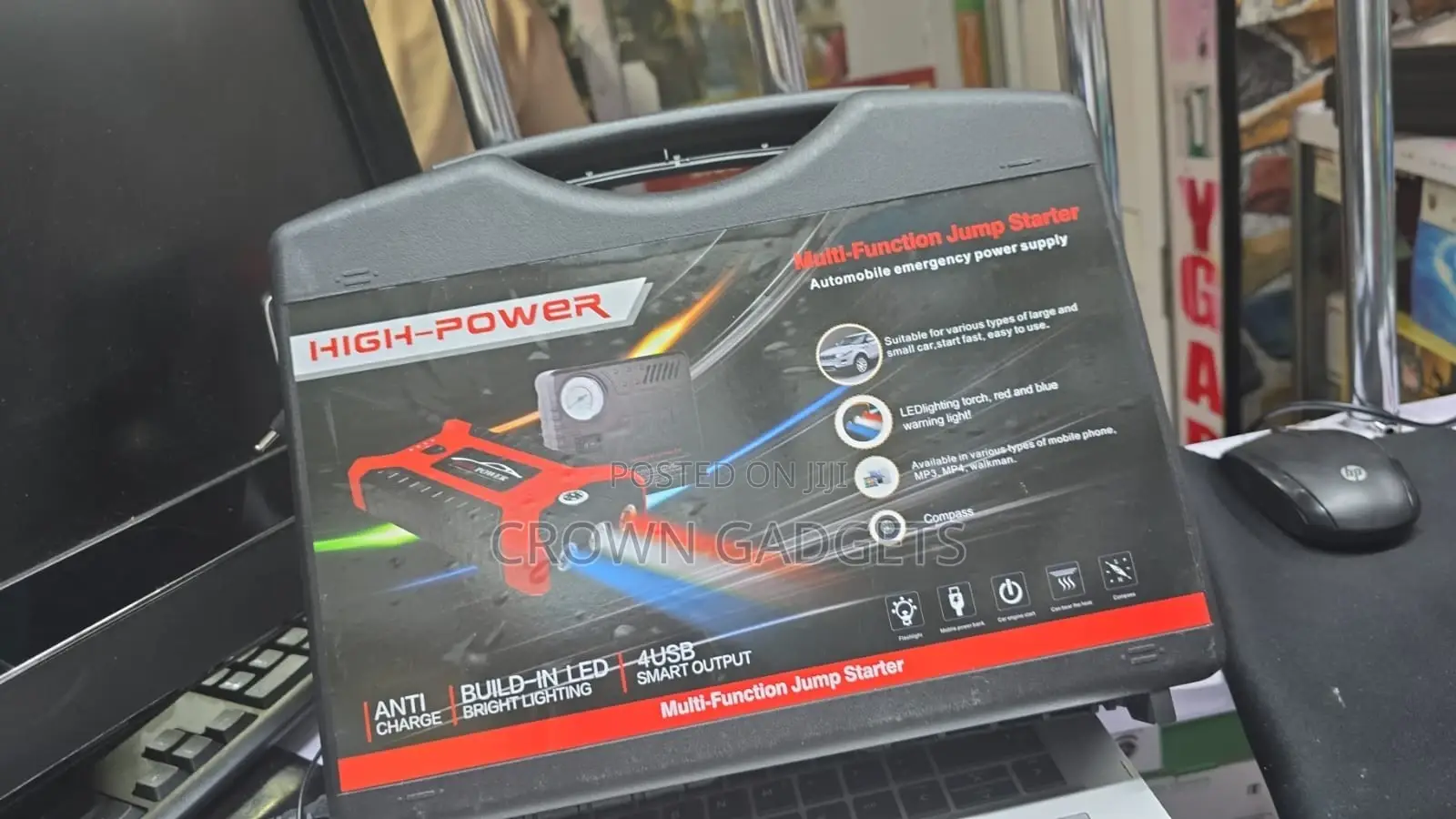 Multi-Function Vehicle Emergency Tool With Flashlight Power Bank