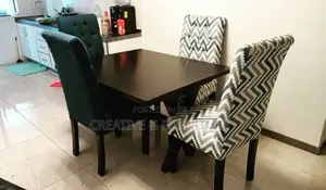 A Fancy 4 Seater Dinning Set
