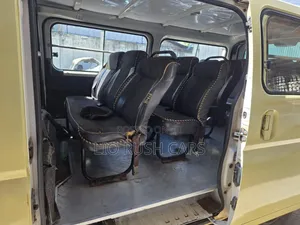 Nissan Caravan (Urvan) 2009