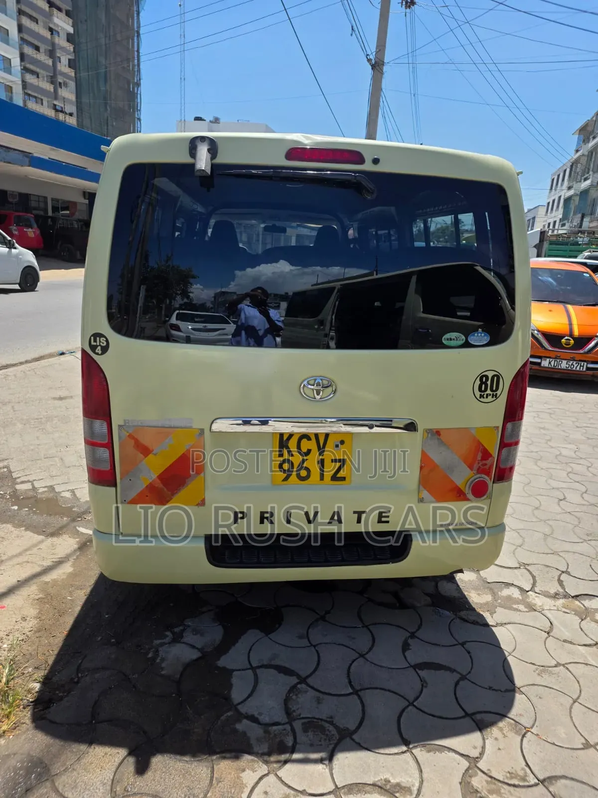 Nissan Caravan (Urvan) 2009