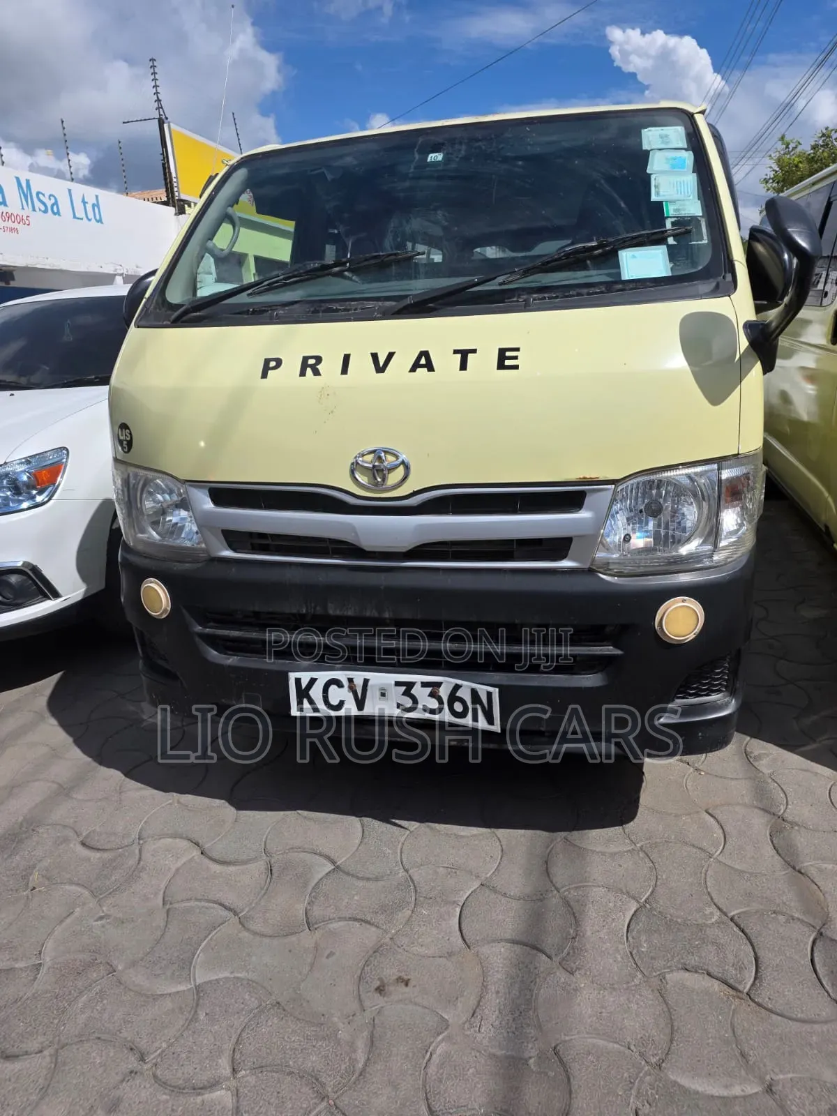 Nissan Caravan (Urvan) 2009