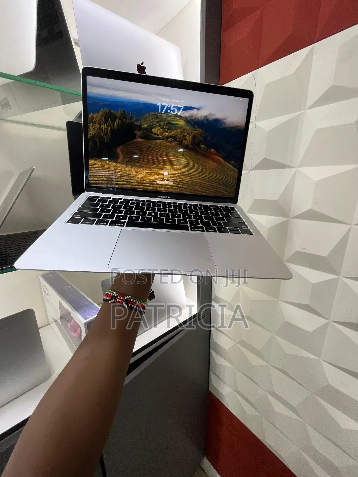 Laptop Apple MacBook Air 2019 16GB Intel Core I5 SSHD+SSD 512GB