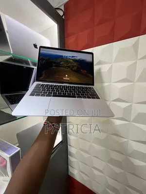 Laptop Apple MacBook Air 2019 16GB Intel Core I5 SSHD+SSD 512GB