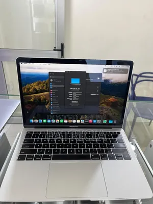 Laptop Apple MacBook Air 2019 16GB Intel Core I5 SSHD+SSD 512GB