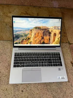 Laptop HP EliteBook 850 G8 16GB Intel Core I7 SSD 256GB