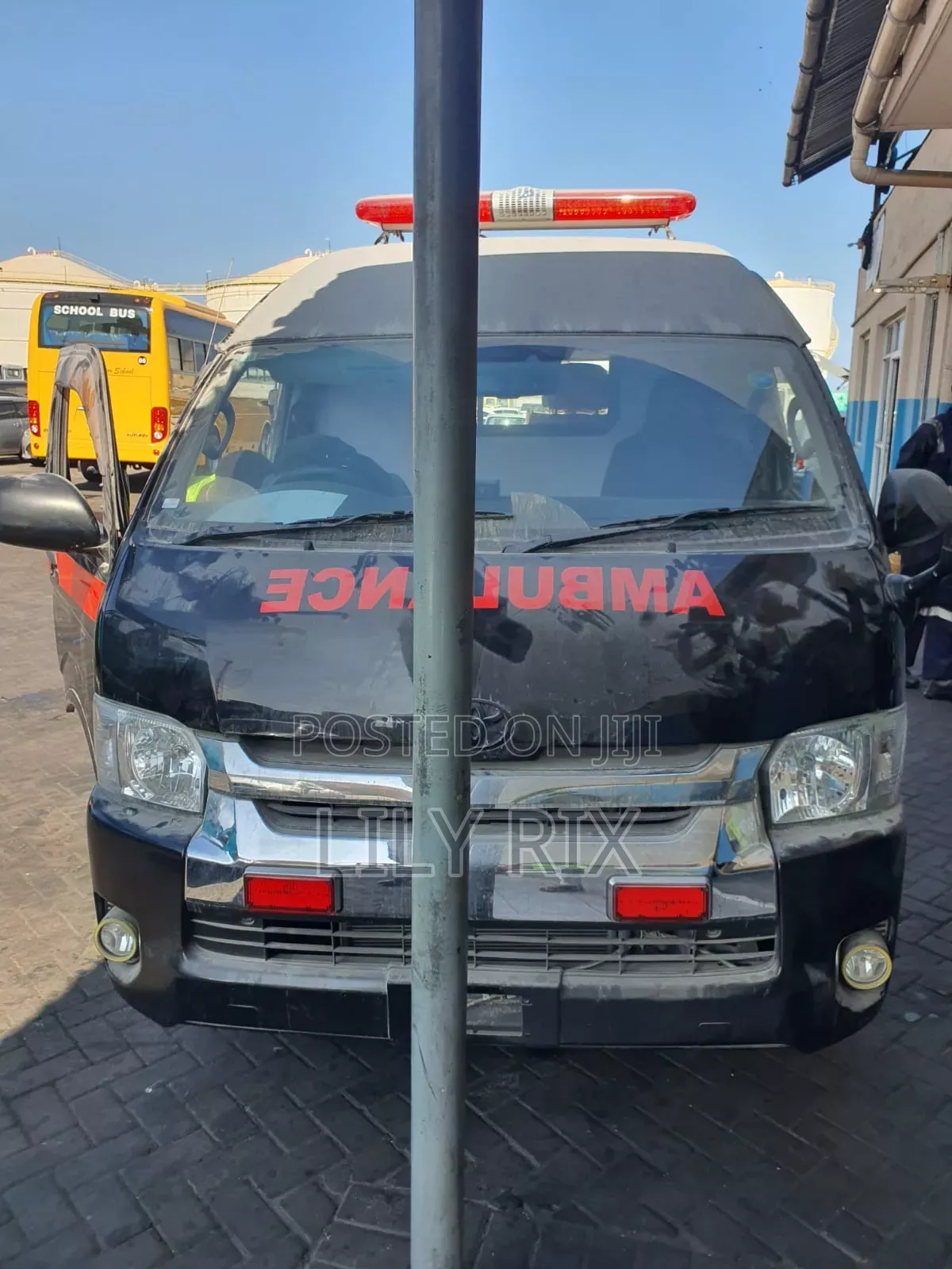 Toyota HiAce 2018 Black