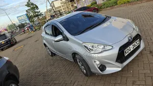 Toyota Aqua 2015 Silver