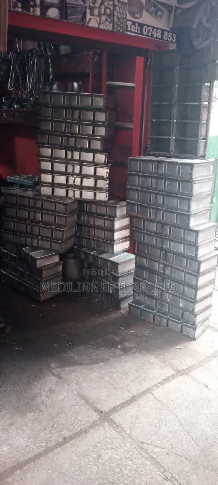 Galvanized 400g Baking Tins