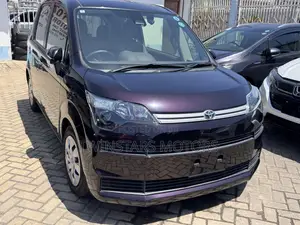 Toyota Spade 1.5 2019 Burgundy