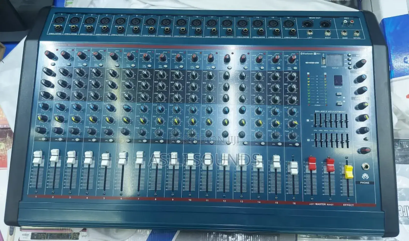 Yamaha 16 Powered Mixer