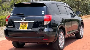Toyota Vanguard 2011 Black