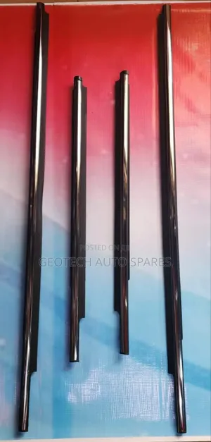 Toyota Ist 2008 Weatherstrips