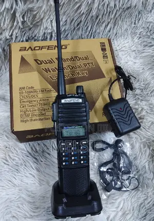 Baofeng Uv-82 Dual-Band Walkie Talkie – High-Power, Long-Range Radio