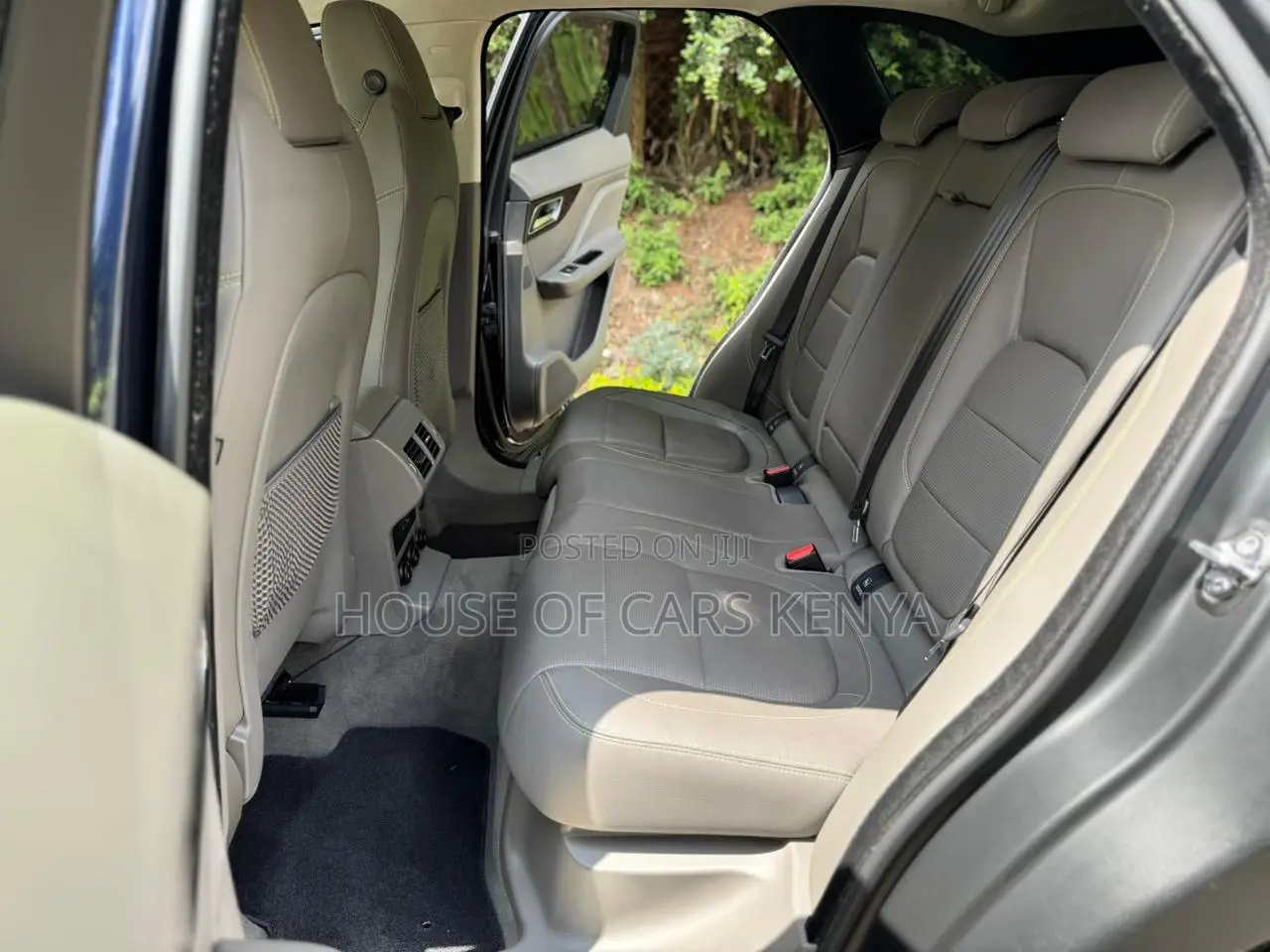 Jaguar F-Pace 2019 Blue