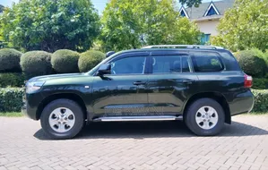 Toyota Land Cruiser 2016 Green