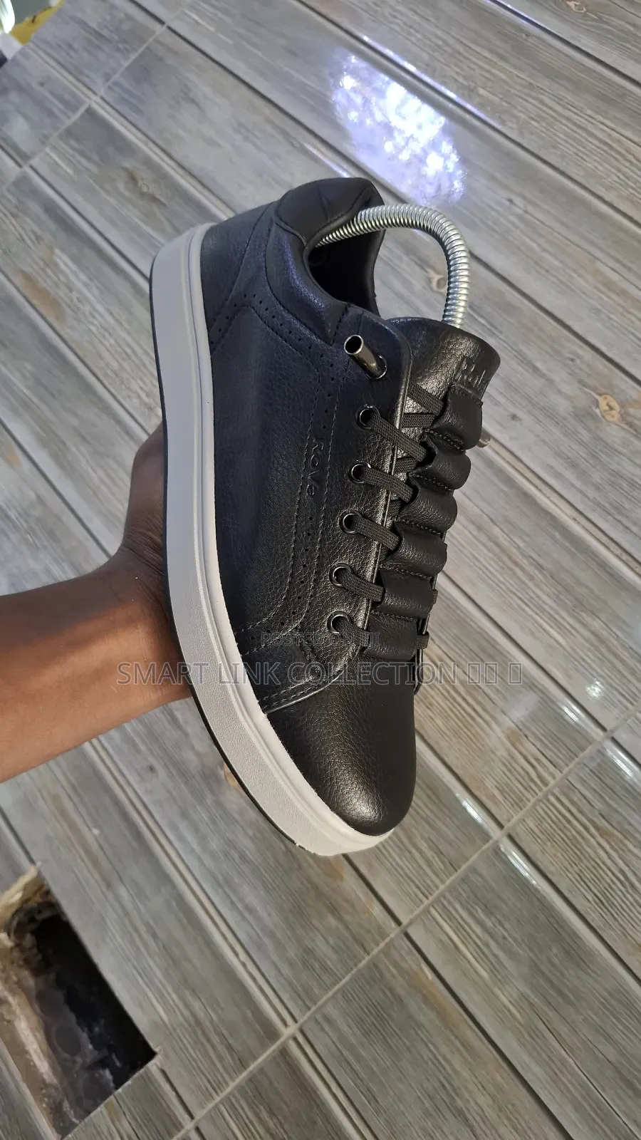 Black White Rova Casual