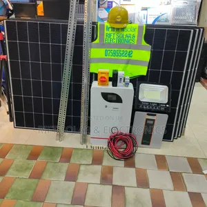 3.6kva MPPT Inverter - 2.56kwh Lithium Battery(4)575w Free Floodlight