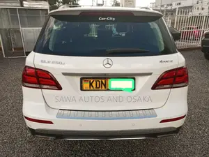 Mercedes-Benz GLE-Class 2017 White