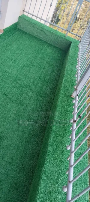 No Maintenance Needed Green Artificial Balcony Grass Carpet