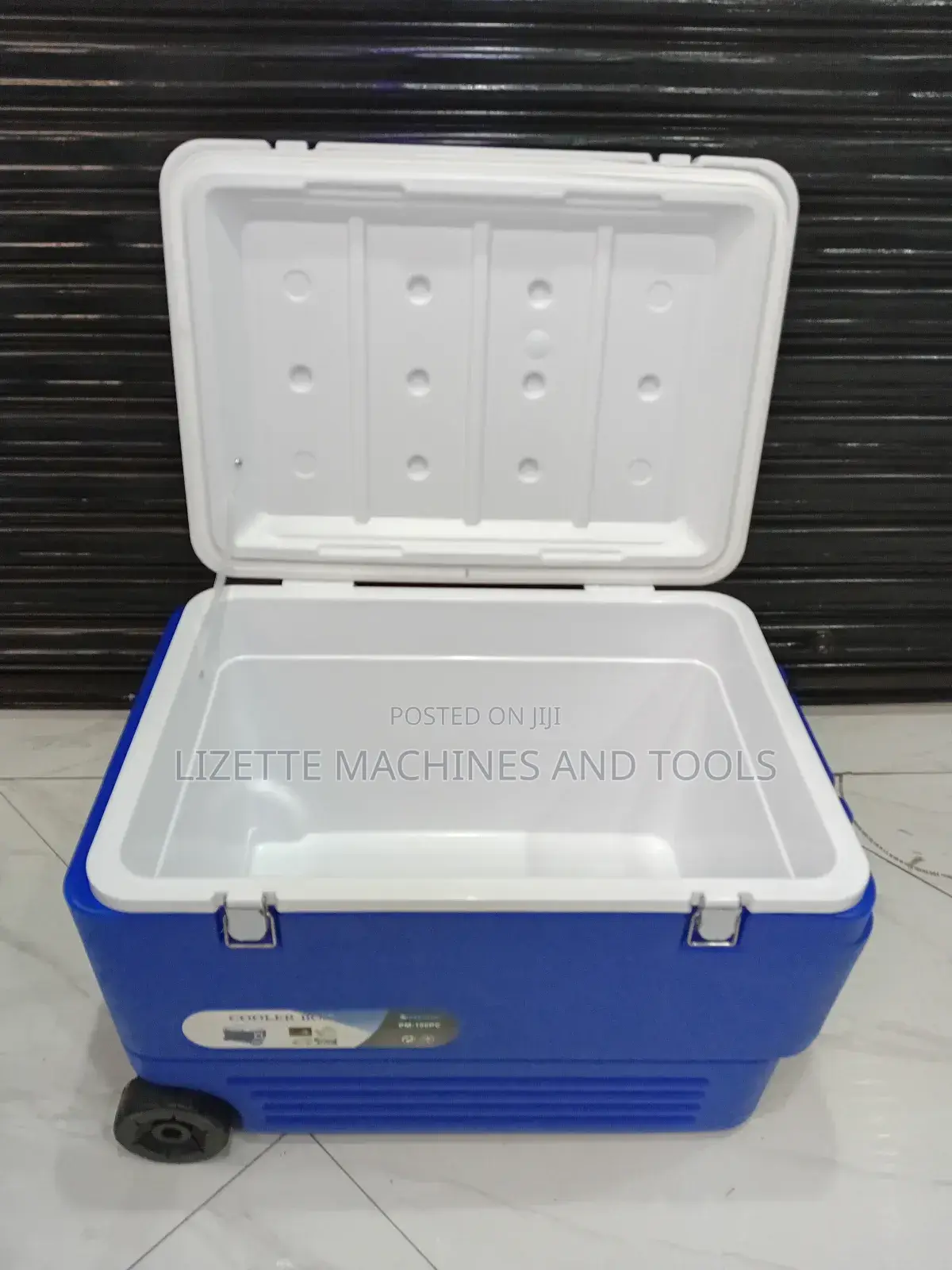 Premier 100l Cooler Box