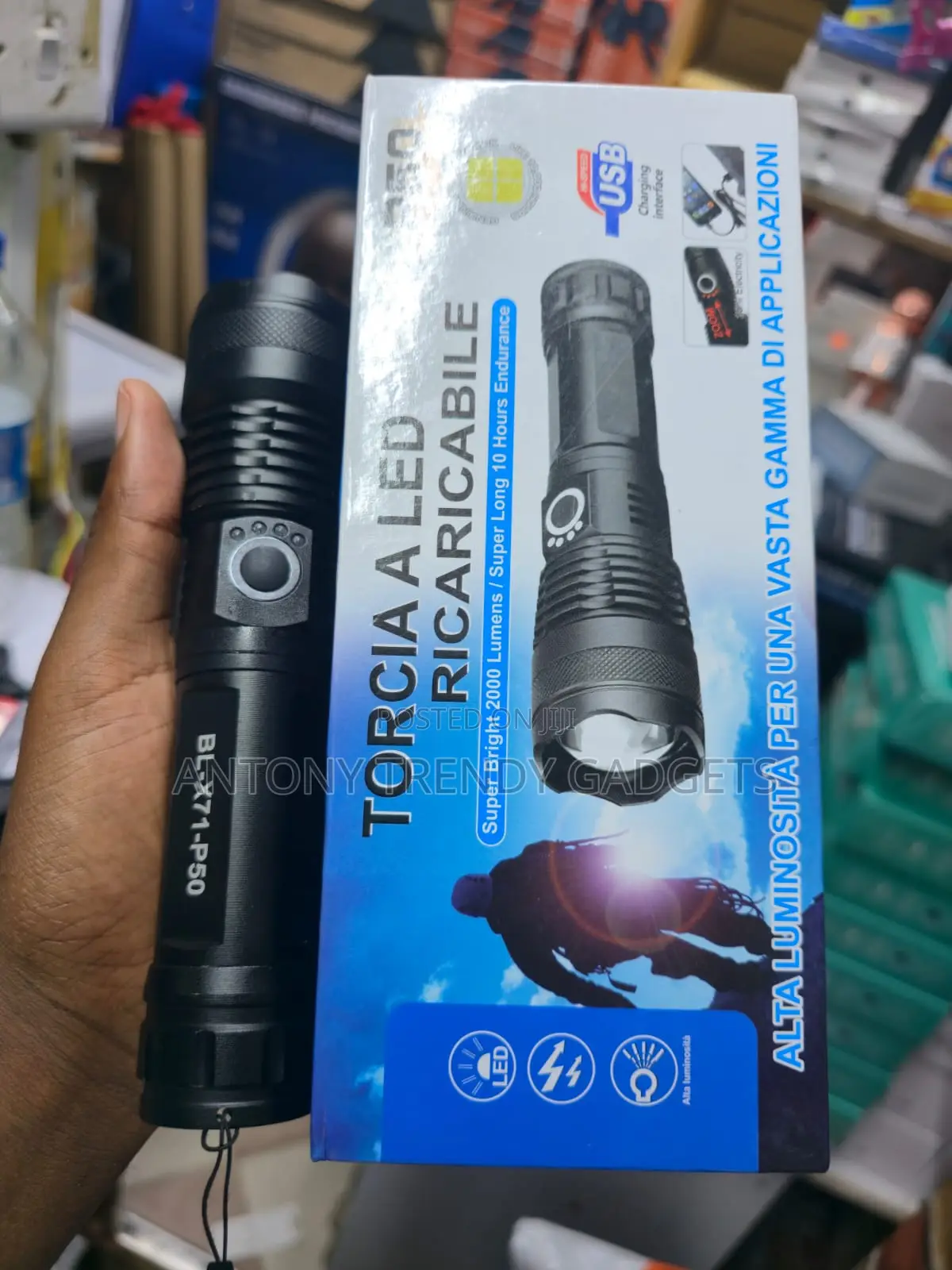 Zoomable 2000lm Security Led Flashlight Usb-c Charging Torch