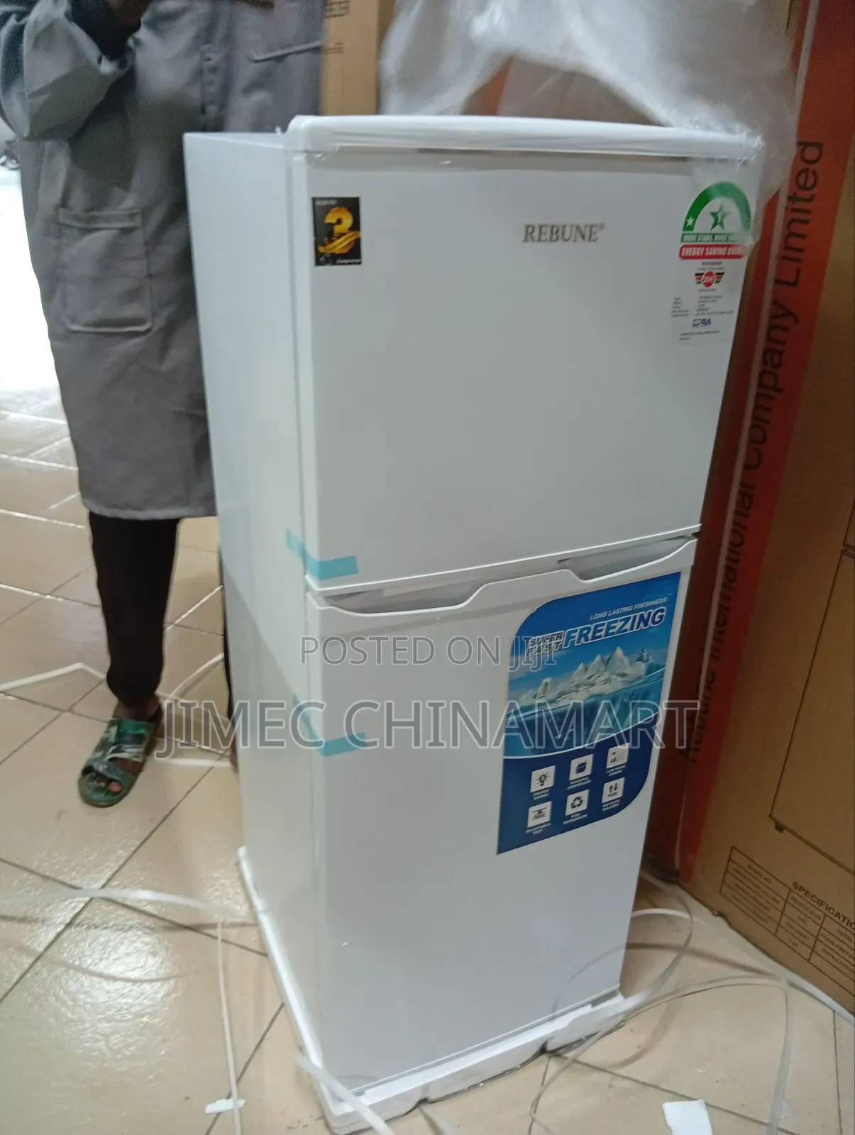 118l White Rebune Refrigerator