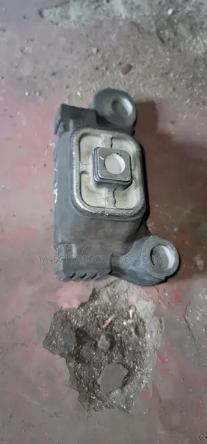 Nissan Sylphy Gearbox Mountain