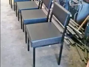 Training Meeting Room Chair – Leather, Armless Design