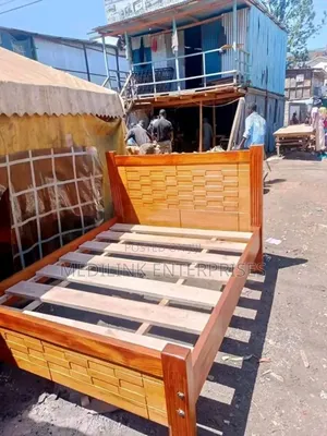 Olid Beds Vanish 5*6 Beds Mahogany Made