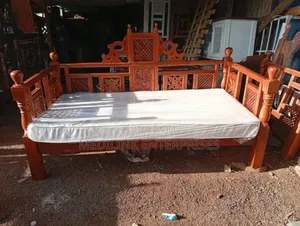 Mahogany Crafted Swahili Day Bed