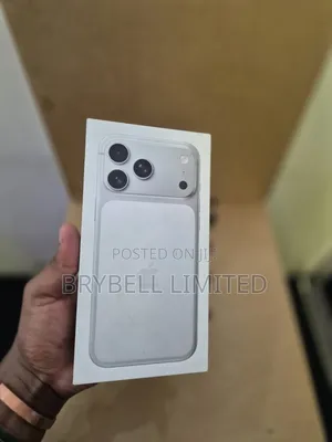New Apple iPhone 17 Pro Max 256 GB Silver