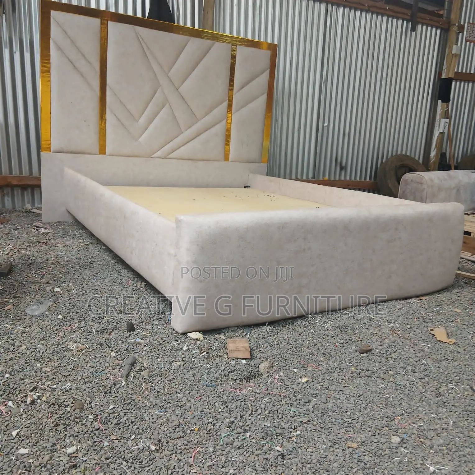Executive Master Bed