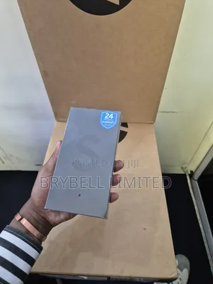New Samsung Galaxy S22 Ultra 5G 256 GB Green