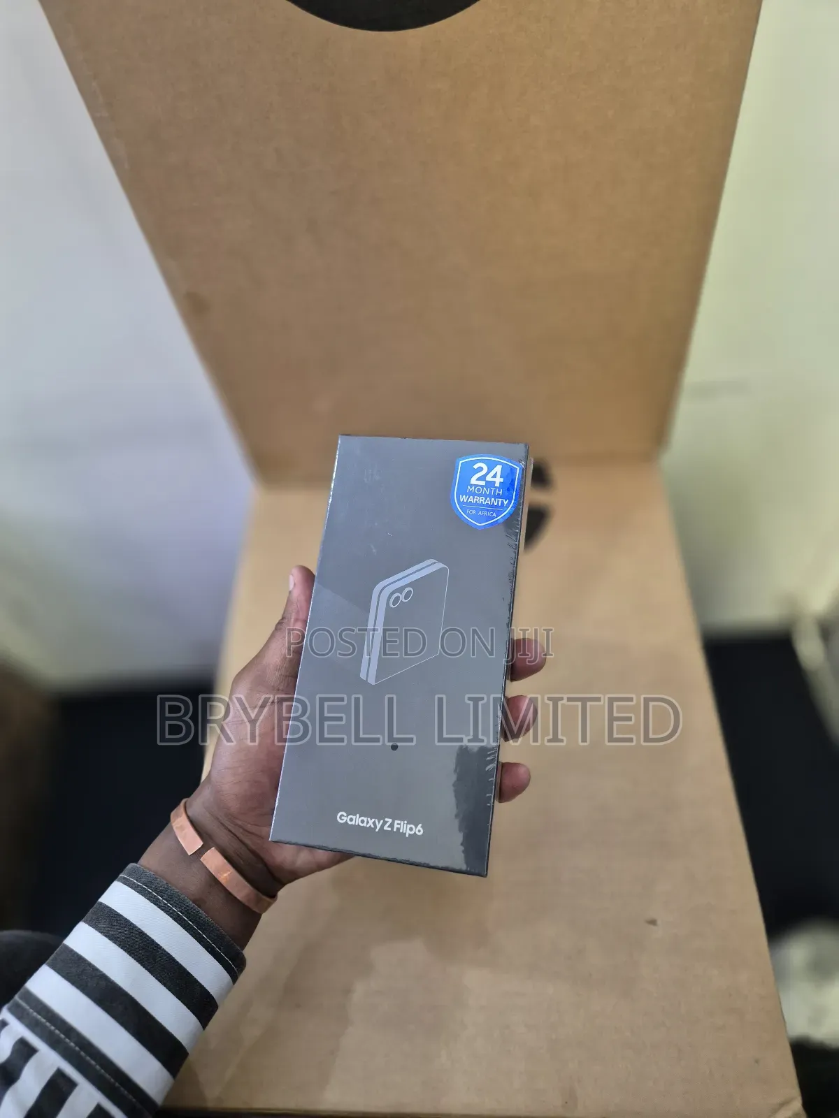 New Samsung Galaxy Z Flip6 256 GB Blue