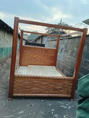Mahogany Crafted 5*6 Beds (Poster Beds)