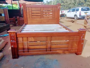 Mahogany Holed Vanish KJNG Sized Beds