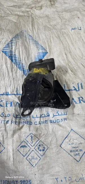 Toyota 100 Engine Mountings