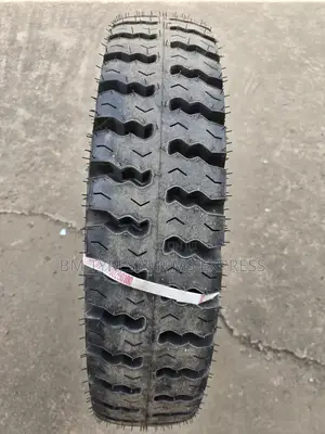 750 R16 Superking Tyres (Diff).