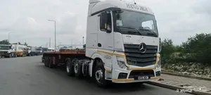 Transport Trailers Hauling Service. Access