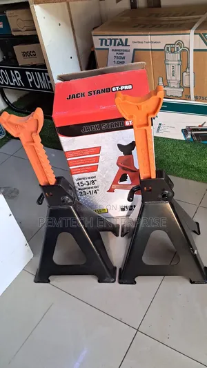 Pair of Total Jack Stands, 6 Ton (Tm 6750) Capacity.