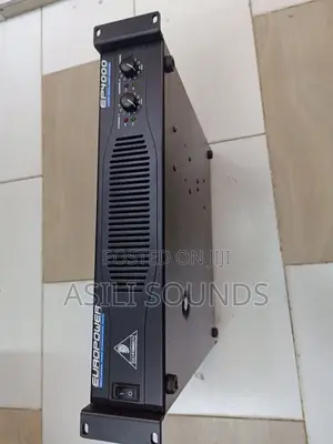 Behringer 4000 Amplifier