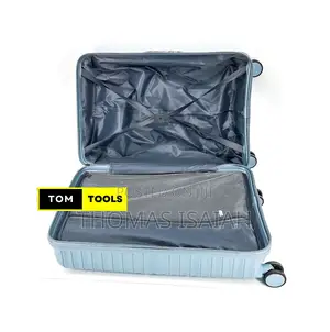 Medium Single Zip Hard Shell Suitcase Set With Spinner Wheels