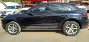 Porsche Macan 2016 Black