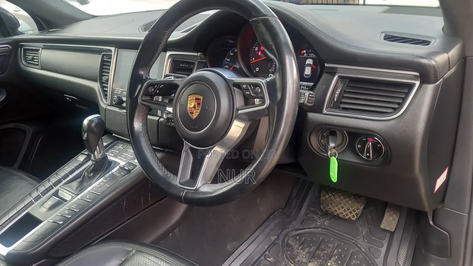 Porsche Macan 2016 Black
