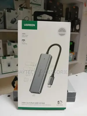 Ugreen 4 Ports Usb-C Hub Adapter.