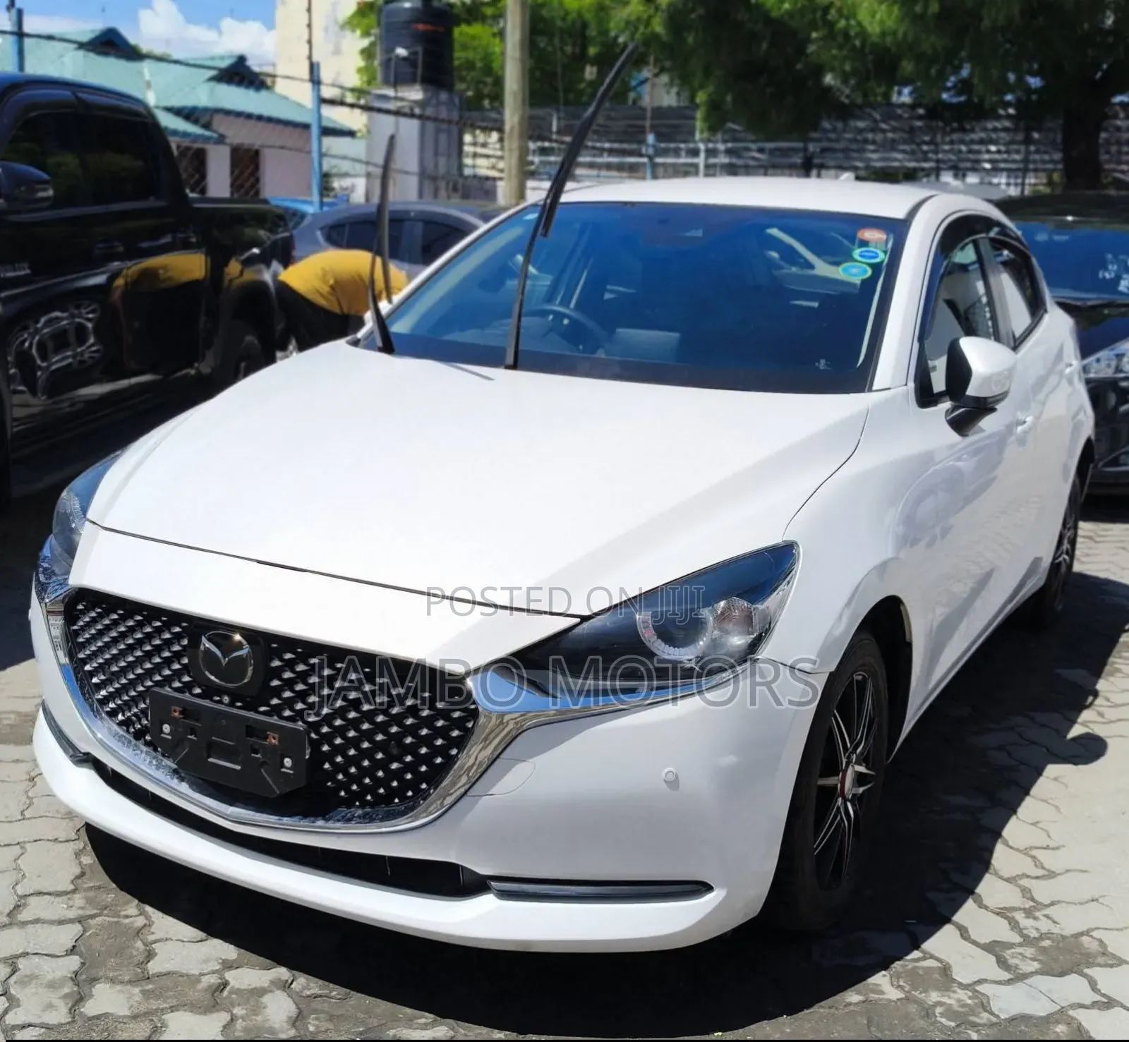 Mazda 2 2020 White
