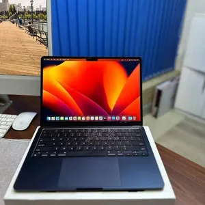 Laptop Apple MacBook Air 2024 M3 13-inch 8GB Apple M3 SSD 256GB