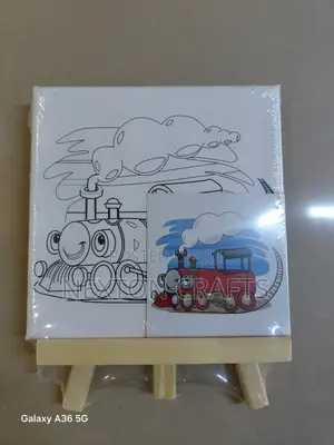 15x15cm Canvas With Stand and Art